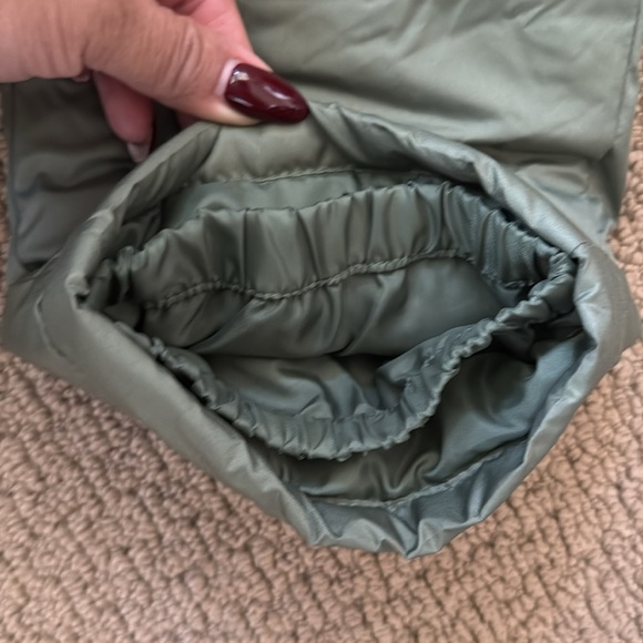 Old Navy snow pants - Picture 3 of 3